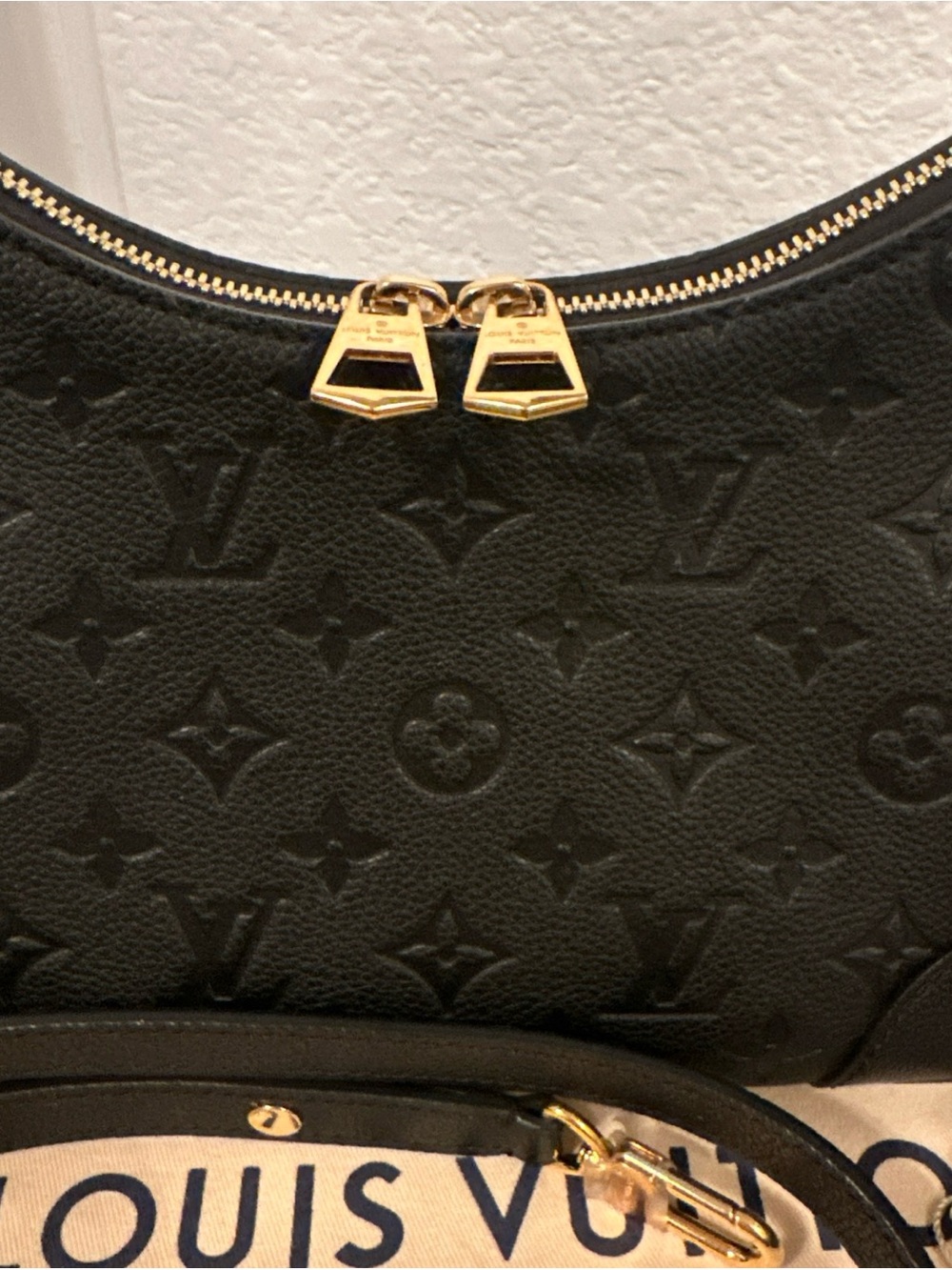 Louis Vuitton Black Empriente Boulonge PM Handbag - Picture 4 of 13